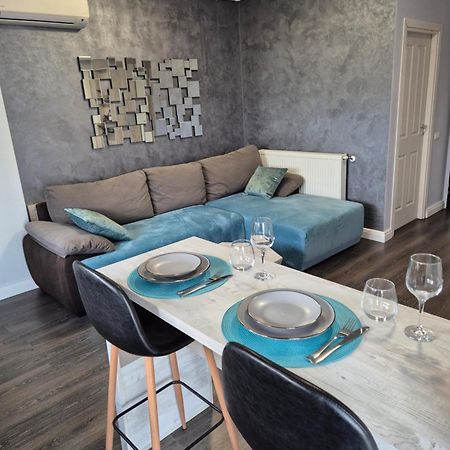 Apartament 601 Str Hotel Opera Мамая Екстериор снимка